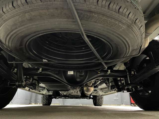 トヨタ ハイエースバン 2.8 DX ロング ディーゼルターボ 4WD 寒冷地・全方位・ベットキット・カスタム 福島県の詳細画像 その6