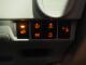 運転席右側のスイッチパネル。左のスイッチは運転席シートヒーター、寒い時期に嬉しい装備です。