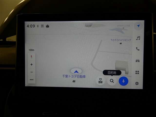 １０．５インチのディスプレイオーディオ装着です。スマホとの通信で様々なサービスが楽しめます。ＴＶ視聴にも対応しています。