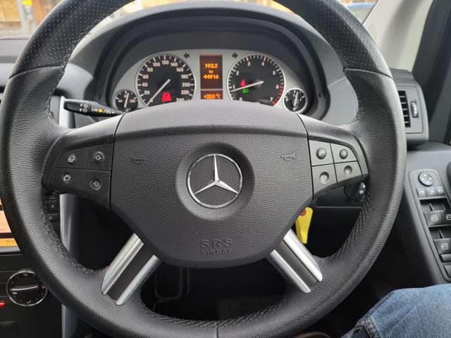 2011 Mercedes-Benz B-Class – thumbnail 25