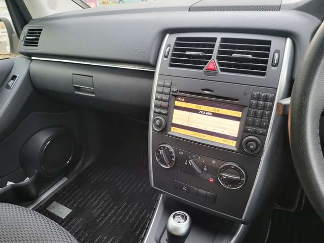 2011 Mercedes-Benz B-Class – thumbnail 32