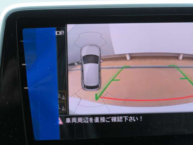 FRセンサーにより障害物などを検知してディスプレイで距離や位置を表示して駐車時の安全な操作をサポートするオプティカルパーキングシステムを装備しています☆