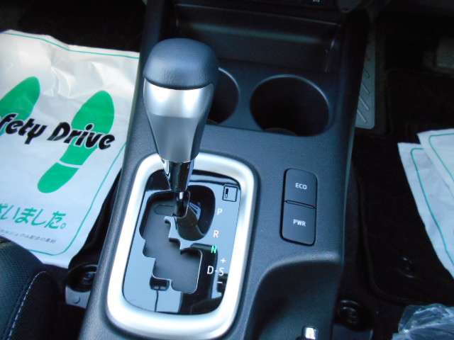 トヨタ ハイラックス 2.4 Z ディーゼルターボ 4WD 登録済未使用車・純正ナビ/TV/Bカメラ 群馬県の詳細画像 その16