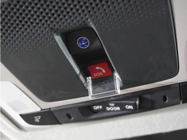 ◆新世代コネクテッド技術「Honda CONNECT」搭載。緊急時にオペレーターのサポートを受けることも可能です。