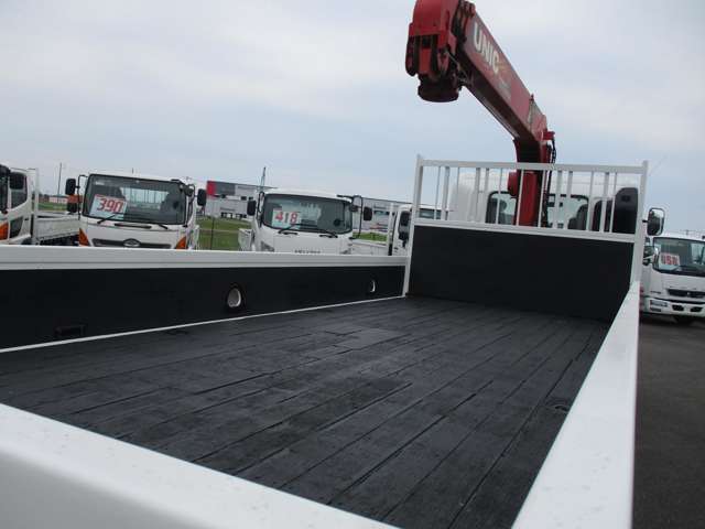日野自動車 レンジャー 2.65トン 4段クレーン ラジコン  愛知県の詳細画像 その8