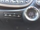 オートエアコンで車内温度設置も見やすいデジタル表示で分かりやすいです。