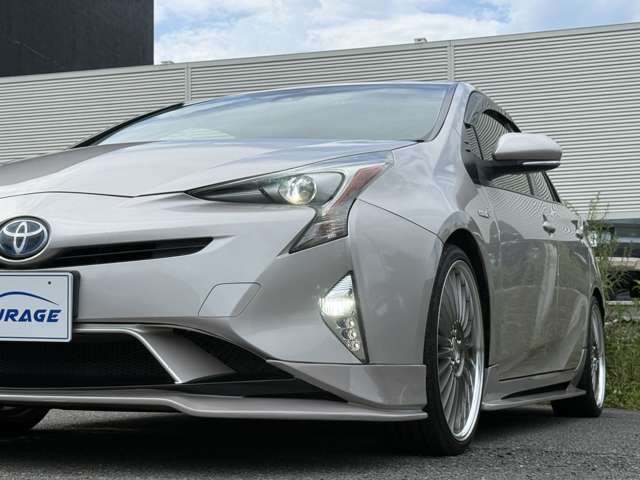 様々なオプションをご用意しております！車庫調・リフトアップ・タイヤ変更・アルミホイール変更など可能となっております！