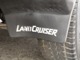 LANDCRUISERのマッドガードも付いてます！小石・砂ハネにより車体の傷付きを防いでくれます。