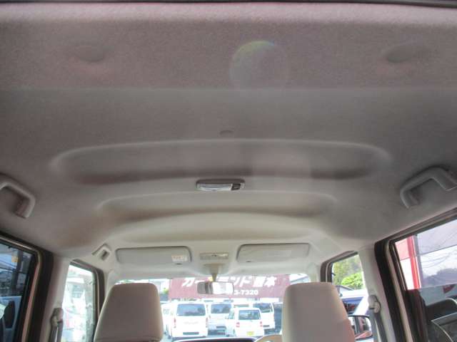 車内の嫌な臭いもなくお勧めの一台となっております！！