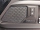 【MERIDIANサラウンドサウンドシステム】英国の歴史あるオーディオブランド「MERIDIAN」の音響システムを搭載。車内音響を臨場感豊かに、いつものドライブを「想い出」に変えてくれます。