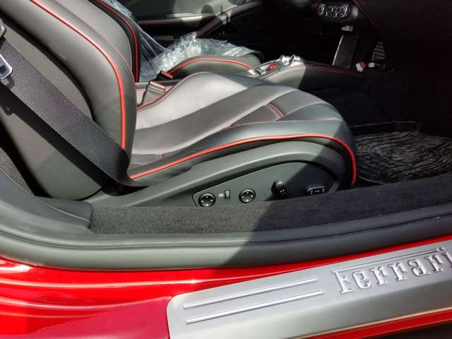 フェラーリ 458イタリア F1 DCT D車 Fリフティング LEDカーボンハンドル 愛知県の詳細画像 その14