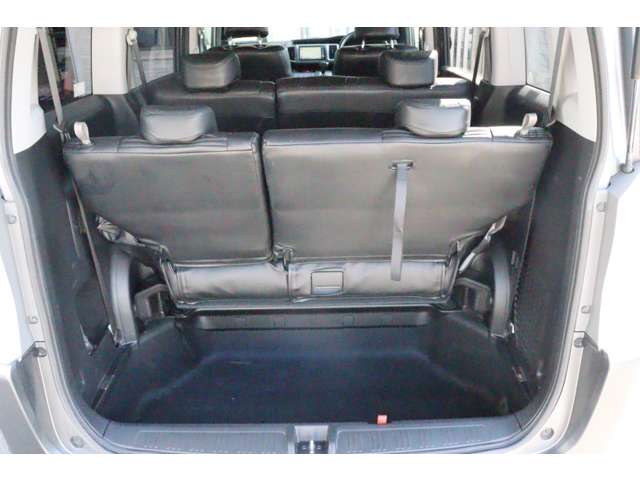 2010 Honda Stepwgn – thumbnail 30