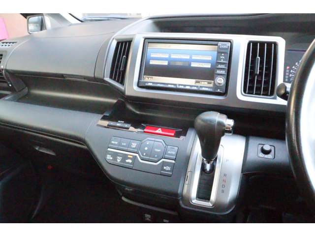 2010 Honda Stepwgn – thumbnail 36