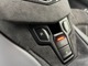 バックギアスイッチ（Ｒ）、マニュアルトランスミッションモードボタン（Ｍ）、パーキングブレーキ操作レバー（Ｐ）、リアスポイラー手動操作ボタン