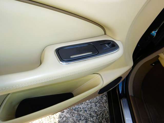 2009 Jaguar XJ – thumbnail 44