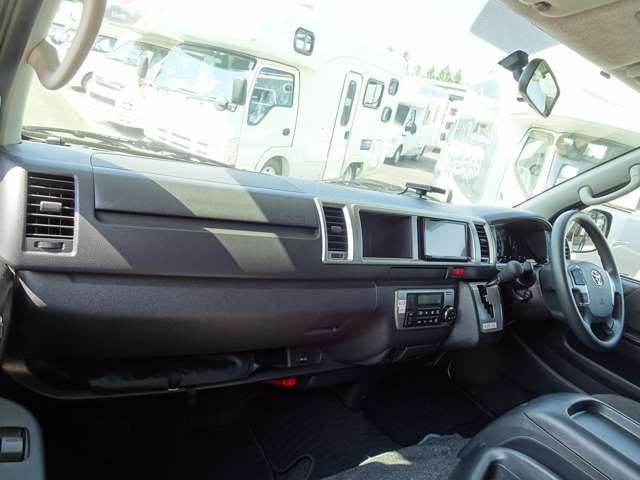 トヨタ ハイエース ファンルーチェ セレンゲティ 4WD FFヒーター ソーラー カセットトイレ 新潟県の詳細画像 その18