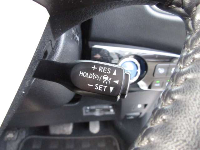 トヨタ プリウス 1.8 A ツーリングセレクション E-Four 4WD 純正9インチナビ バックカメラ 新品タイヤ 岩手県の詳細画像 その13