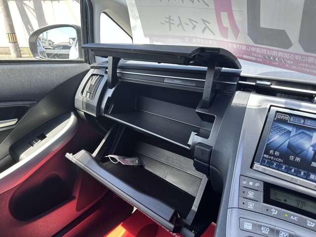 トヨタ プリウス 1.8 S 大型純正ナビ バックカメラ Bluetooth 福岡県の詳細画像 その19