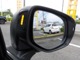ドアミラーにブラインドスポットモニターを搭載。車両が接近すると知らせてくれます。