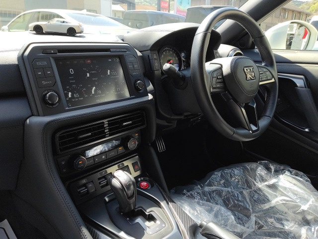 日産 GT-R 3.8 ピュアエディション 4WD 保証継承 ガラスコーティング 兵庫県の詳細画像 その6