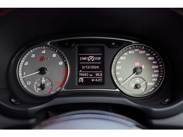 アウディ S1スポーツバック 2.0 4WD ドラレコ プッシュスタート 6速MT 北海道の詳細画像 その13