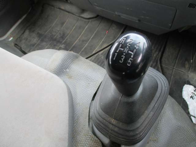 いすゞ エルフ 3.0 ダブルキャブ フルフラットロー ディーゼルターボ 4WD 5速MT ETC キーレス 積載1.15t 新潟県の詳細画像 その17