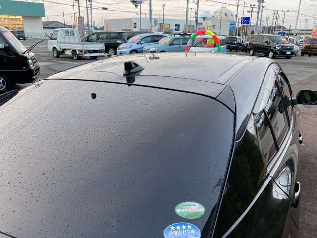 トヨタ プリウス 1.8 S セーフティ プラス E-Four 4WD  青森県の詳細画像 その15