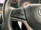 ステアリング左にはオーディオスイッチをまとめて配置しており、運転中のオーディオ操作による危険を減らしてくれます。