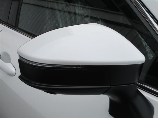 トヨタ クラウンクロスオーバー 2.5 G E-Four 4WD LEDライト・ワンオーナー・電動シート 高知県の詳細画像 その7