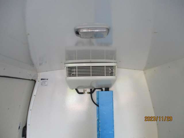 日産 バネット 冷蔵車 クーリングバン +3℃設定 オートマ 東京都の詳細画像 その9