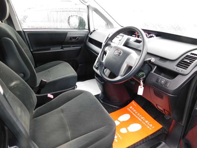 トヨタ ヴォクシー 2.0 X Lエディション 片側電動スライドドア HID キーレス 熊本県の詳細画像 その12