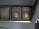 両側電動スライドドアのスイッチになります！ボタンを押すだけで運転席から後部座席のスライドドアの開閉が可能です！