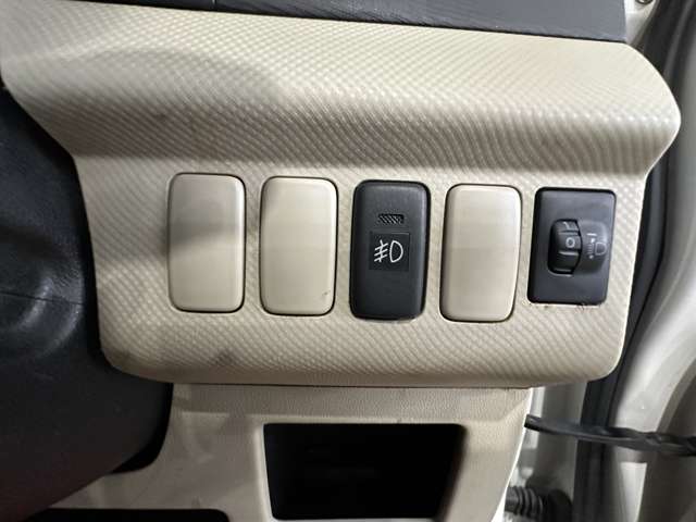 ダイハツ タントエグゼ 660 L 4WD 2年保証 4WD 4AT 下回り防錆処理 青森県の詳細画像 その15