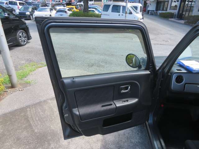 2004 Suzuki Alto Lapin – thumbnail 32