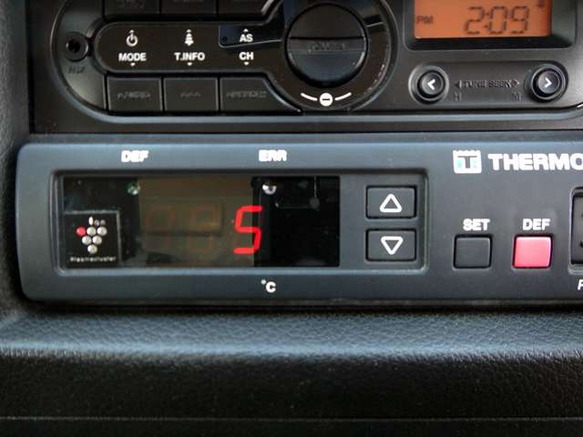 日産 NV350キャラバン 中温冷蔵冷凍車5℃ 1.25t 両側サイド5ドア エマージョンブレーキ付 ワンオーナー車 埼玉県の詳細画像 その19