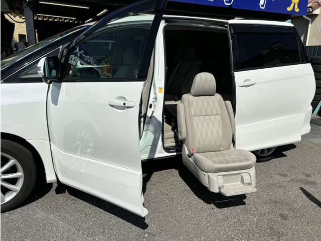 トヨタ エスティマ 2.4 アエラス サイドリフトアップシート装着車  千葉県の詳細画像 その17