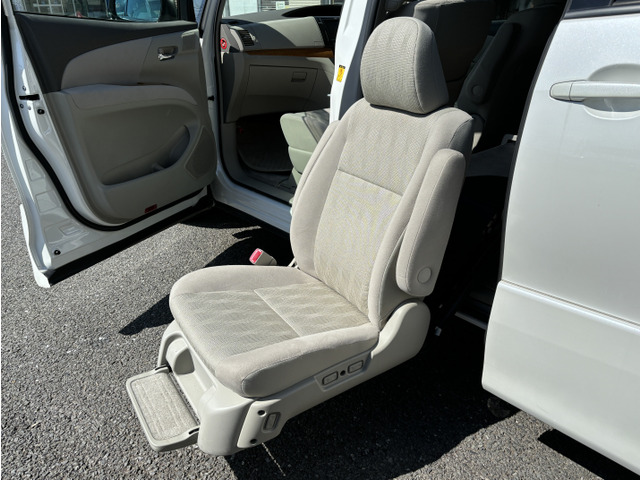 トヨタ エスティマ 2.4 アエラス サイドリフトアップシート装着車  千葉県の詳細画像 その20