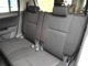 リヤシートベルトは、チャイルドシートをしっかり装着できる、チャイルドシート固定機能付き。お子様がドアを誤って内側から開けないようにするチャイルドプルーフも後席に増備しています。