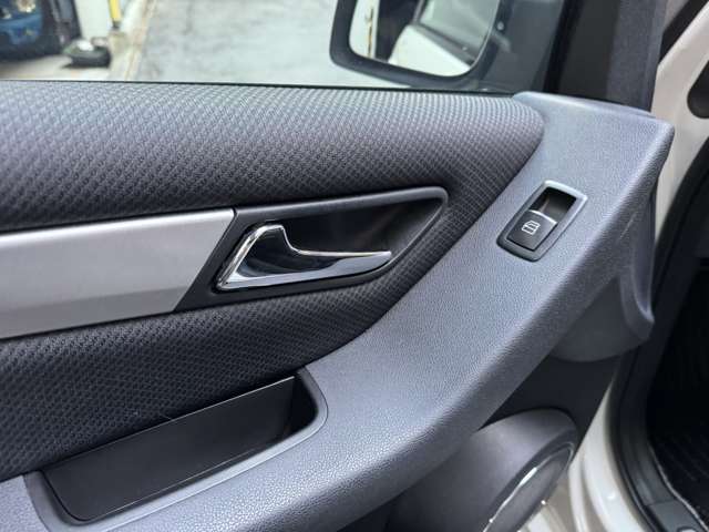 2010 Mercedes-Benz B-Class – thumbnail 44