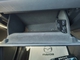 助手席側のグロ－ブボックスは収納スペ－スがタップリありますョ！！