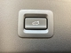 リアゲートは電動式でボタン１つで開けることができます！