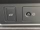 ハンズフリーパワーテールゲート『車に触れたりスマートキーのボタンに触れなくても車外からでもテールゲートを開けることができます』車両後部のセンサーがオーナー様のジェスチャーを感知します。
