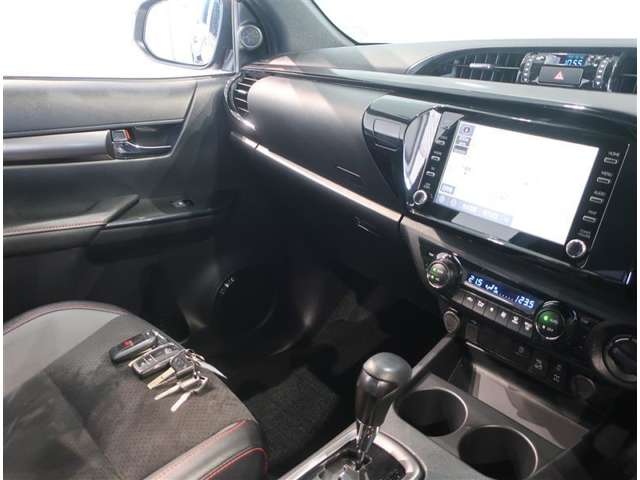 トヨタ ハイラックス 2.4 Z GRスポーツ ディーゼルターボ 4WD SDナビ 全周囲カメラ ETC 群馬県の詳細画像 その10