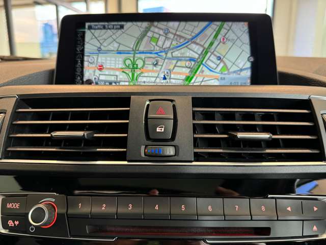ｉＤｒｉｖｅはHDDナビの機能に加え、AM/FMラジオ、ミュージックサーバー、Bluetoothオーディオ、車両状態の確認、設定の変更等が操作可能です。
