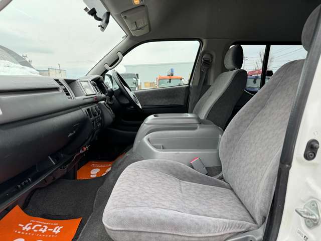 トヨタ ハイエース 2.7 グランドキャビン 4WD 電動スライド 10人乗り  バックカメラ 北海道の詳細画像 その15