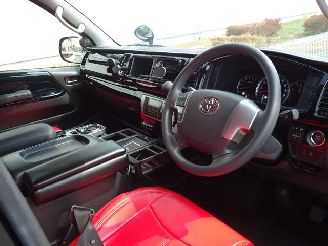 トヨタ ハイエース 2.7 GL ロング ミドルルーフ 4WD ・電動スライドドア・バックカメラ・ 埼玉県の詳細画像 その6