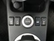 中央は駆動の切り替えスイッチ。インジケーターが点灯しているのはシートヒーターのスイッチです。