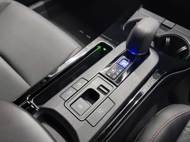 トヨタ プリウス 2.0 Z E-Four 4WD デジタルミラー 全国配送 鹿児島県の詳細画像 その9