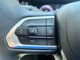 運転席正面に配置されている大型モニターはコチラのボタンで操作できます。