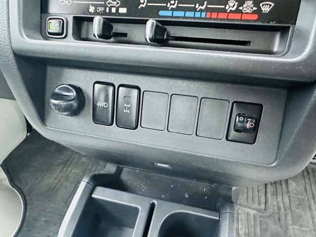スバル サンバートラック S510J 三方開 4WD 5速MT 静岡県の詳細画像 その11